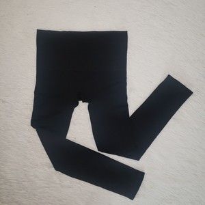 Spanx Sz S Small Black Seamless Leggings High Rise Waist Stretch Crop Pants